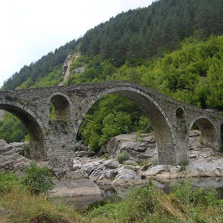 Семеен Хотел Кристал Smoljan Exteriér fotografie